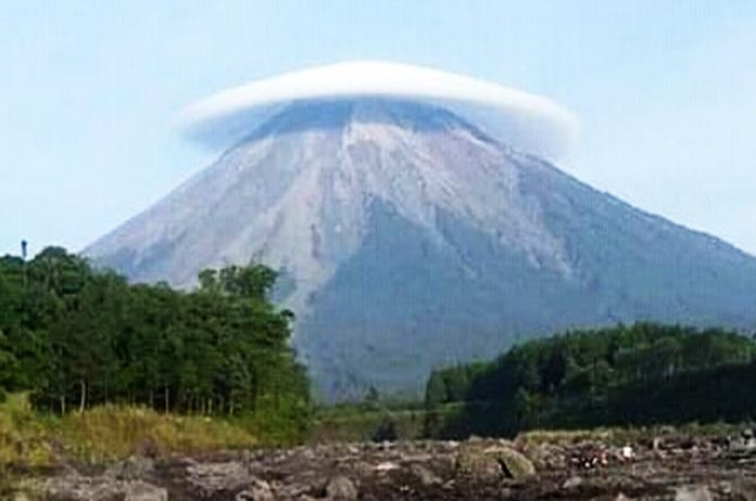 Gunung Semeru
