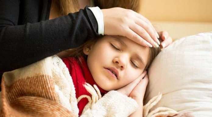 Ketika Anak Demam, Kapan Seharusnya Dibawa ke Dokter?