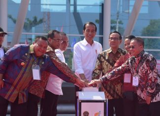 Presiden Jokowi Resmikan Pelabuhan Megah di Sibolga