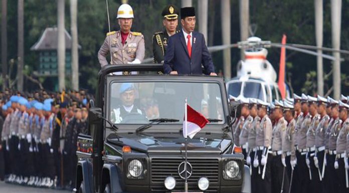 Jokowi Menjadi Inspektur Upacara HUT Bhayangkara Ke-73
