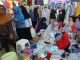 Ibu-ibu di Bogor Beli Baju Lebaran Menggunakan Uang Bansos