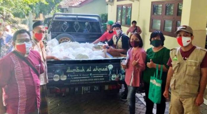Keuskupan Agung Semarang Berbagi Kasih ke Ponpes di Demak