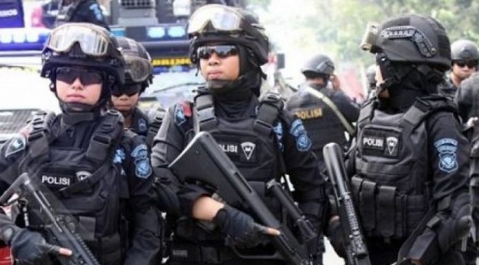 Tim Densus 88 Tangkap Terduga Terorisme Jaringan JAD di Solo