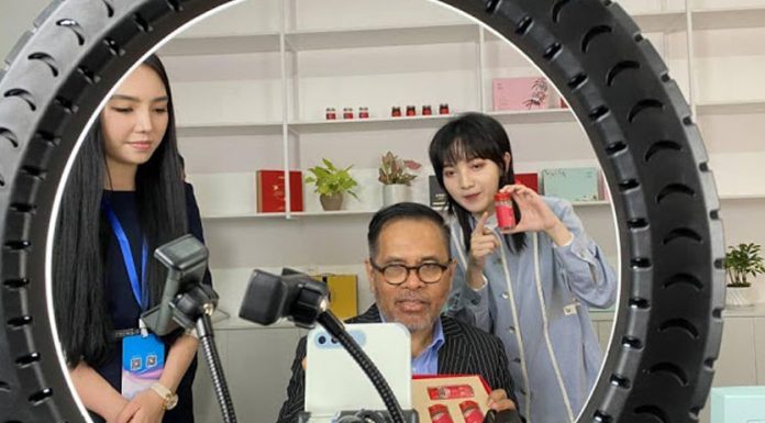 Djauhari Oratmangun: 73,7 Persen Impor Sarang Burung Walet Tiongkok Berasal Dari Indonesia