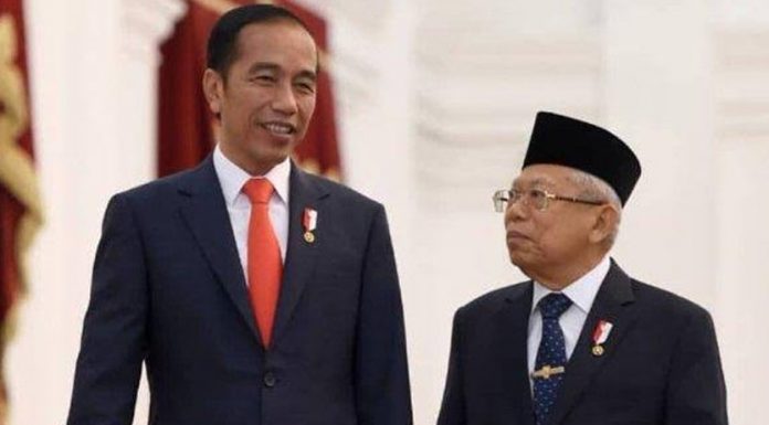 Genap Setahun Pemerintahan Jokowi-Maruf Amin, Mahasiswa dan Buruh Gelar Aksi Demo Menolak Omnibus Law Cipta Kerja