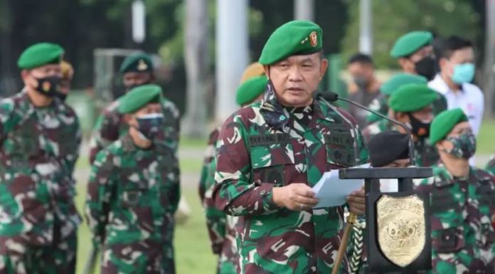 Pencopotan Baliho Habib Rizieq Shihab Perintah Pangdam Jaya