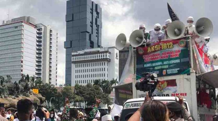 Demo 1812 Berakhir Rusuh, Polisi Tegas