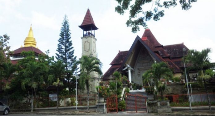 Masjid-Gereja-Pura