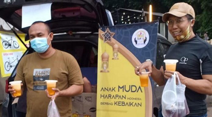Semarak Ramadan, AH Indonesia Bagi- bagi 1442 Paket Takjil