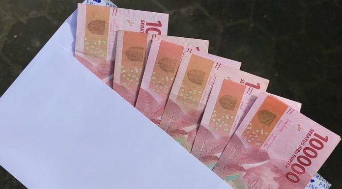 Para Buruh Kecewa Dengan Kebijakan Tunjangan Hari Raya