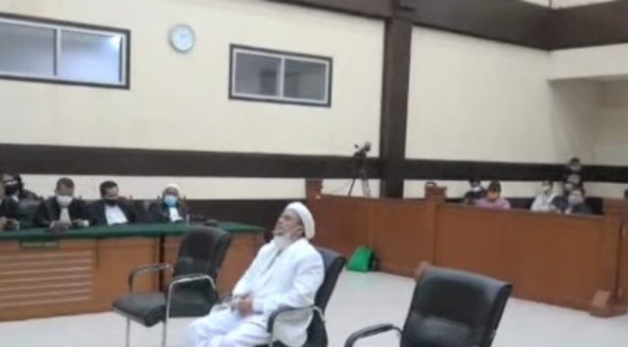 Rizieq Shihab di Vonis Penjara 4 Tahun