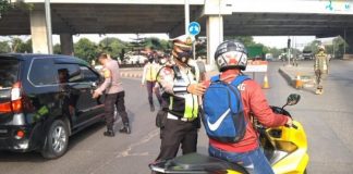 Perusahaan Non Esensial Tak Patuhi PPKM Darurat Akibatkan Kemacetan