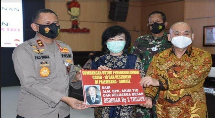 Luarbiasa, Keluarga Akido Tio Sumbang 2.000 Milyar Untuk Korban Covid