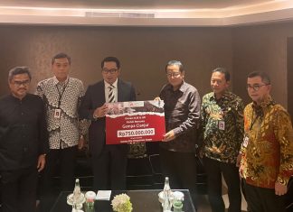 OJK dan IJK Salurkan Donasi Rp 750 Juta bagi Korban Gempa Cianjur