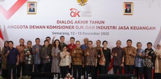 OJK GELAR DIALOG AKHIR TAHUN DENGAN INDUSTRI JASA KEUANGAN