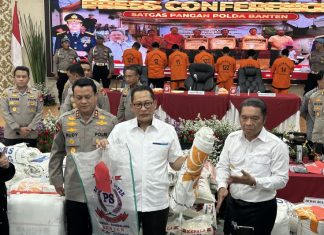 Mafia Kemas Ulang Beras Bulog Medium dengan Kemasan Premium
