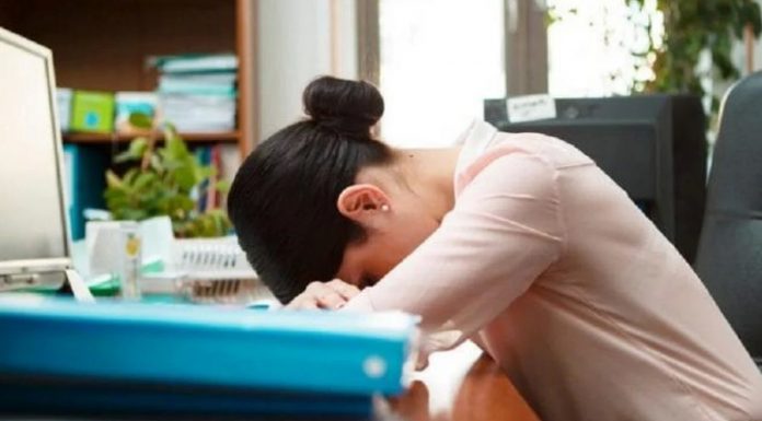 5 Dampak Buruk Sering Menahan Kantuk