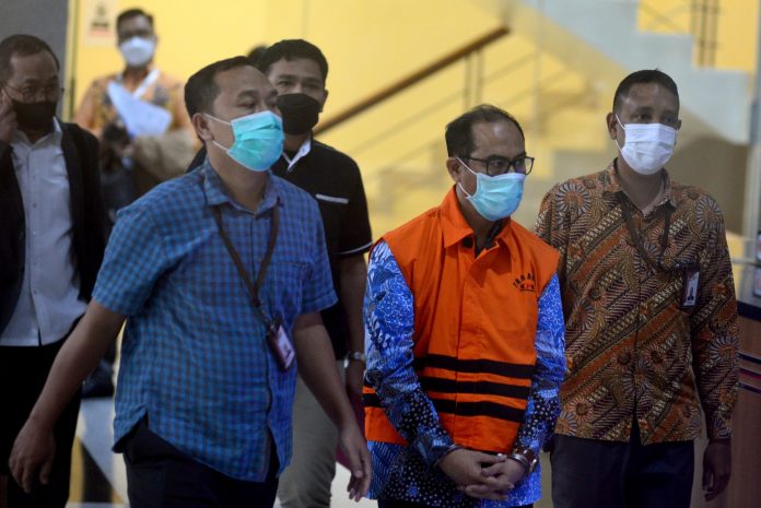 Hakim Agung Gazalba Saat Ditahan KPK