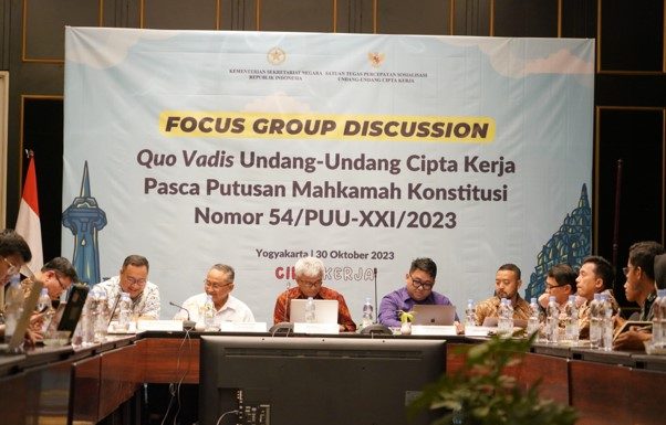 Pemerintah dan Ahli Sebut UU Cipta Kerja Memiliki Manfaat Besar