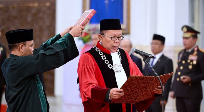 Arsul Sani Ucapkan Sumpah Sebagai Hakim Kontitusi