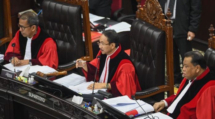 Putusan Pilpres Hari ini, 01,02 dan 03 Harap-Harap Cemas