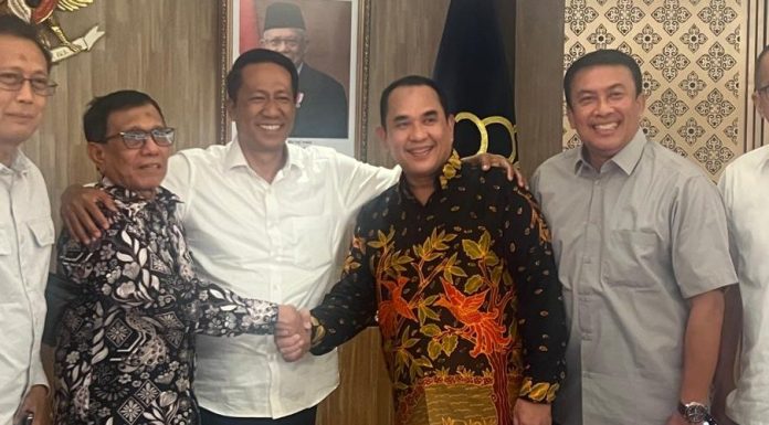 Menkumham Damaikan 2 Kubu PWI Yang Berseteru