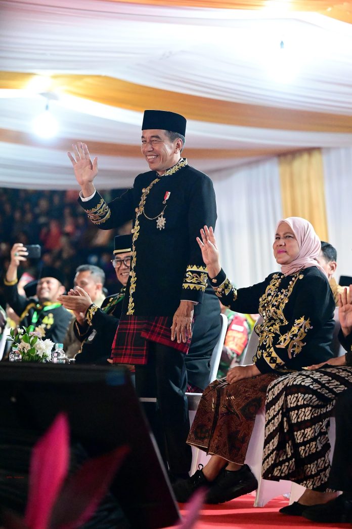 Presiden Joko Widodo dan Ibu
