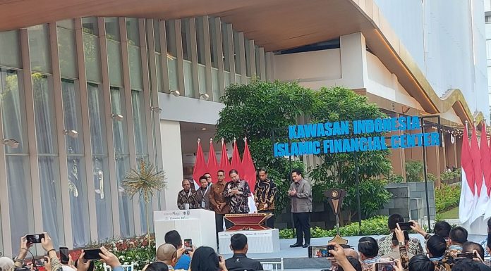 Presiden Jokowi Resmikan Kawasan Indonesia Islamic Financial Center di Jakarta