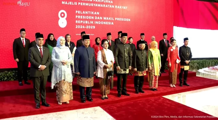 Prabowo Subianto-Gibran Rakabuming Raka resmi dilantik sebagai Presiden dan Wakil Presiden RI untuk periode 2024-2025.