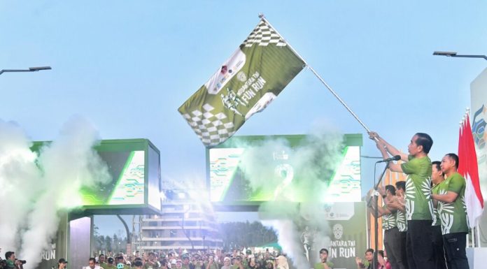 Presiden Jokowi Buka dan Hadiri Nusantara TNI Fun Run di IKN
