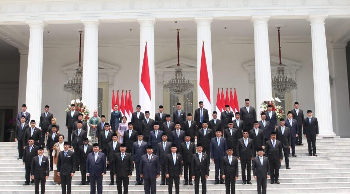 Presiden Prabowo Lantik Para Menteri Kabinet Merah Putih di Istana Negara