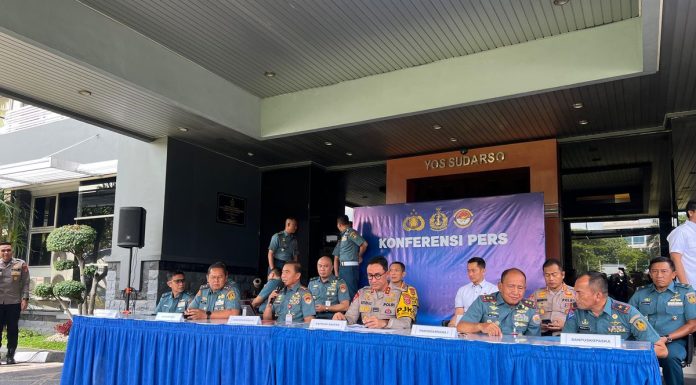 Laksdya TNI Denih Hendrata : TNI AL Berkoordinasi Dengan Kepolisian Ungkap Kasus Penembakan Bos Rental