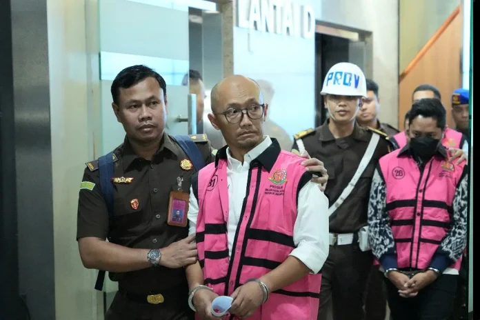 Kejagung Tahan 7 Tersangka Korupsi Tata Kelola Minyak dan Produk Pertamina
