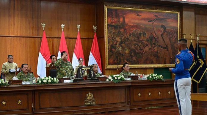 Dari Parade Senja hingga Kejutan Ulang Tahun, Momen Hangat Presiden Prabowo di Akmil Magelang