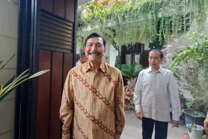 Luhut Langsung Kunjungi Jokowi di Solo
