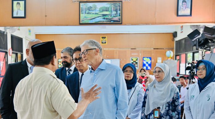 Tinjau Langsung Program MBG, Bill Gates Apresiasi Komitmen Indonesia