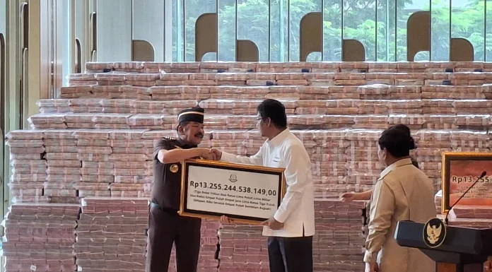 Kejagung Serahkan Uang Sitaan 13 Triliun Kepada Menkeu