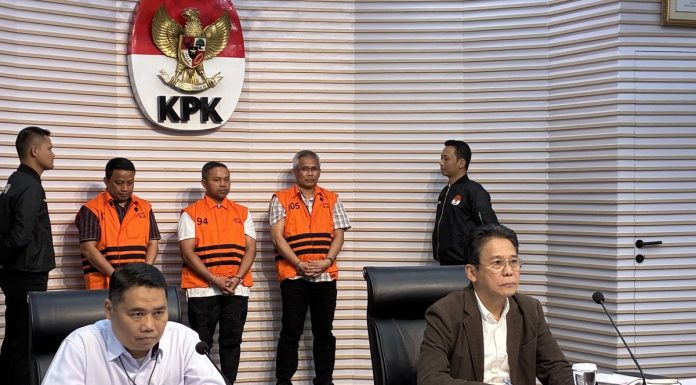 KPK Tetapkan Gubernur Riau Abdul Wahid Sebagai Tersangka