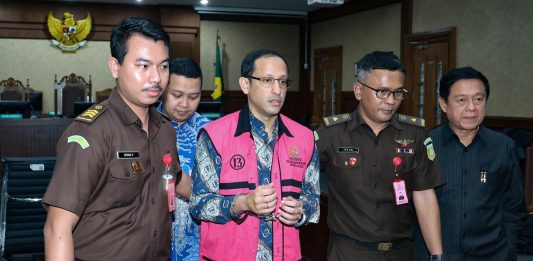 Hakim Kabulkan Nadiem Makarim Menjadi Tahanan Rumah.