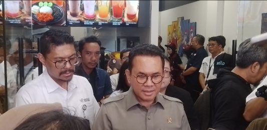 Mendag Kunjungi Pak Gembus, Komitmen Pemerintah Perkuat Daya Saing Waralaba Indonesia